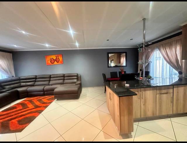 4 BEDROOM HOUSE FOR SALE IN AMANDASIG